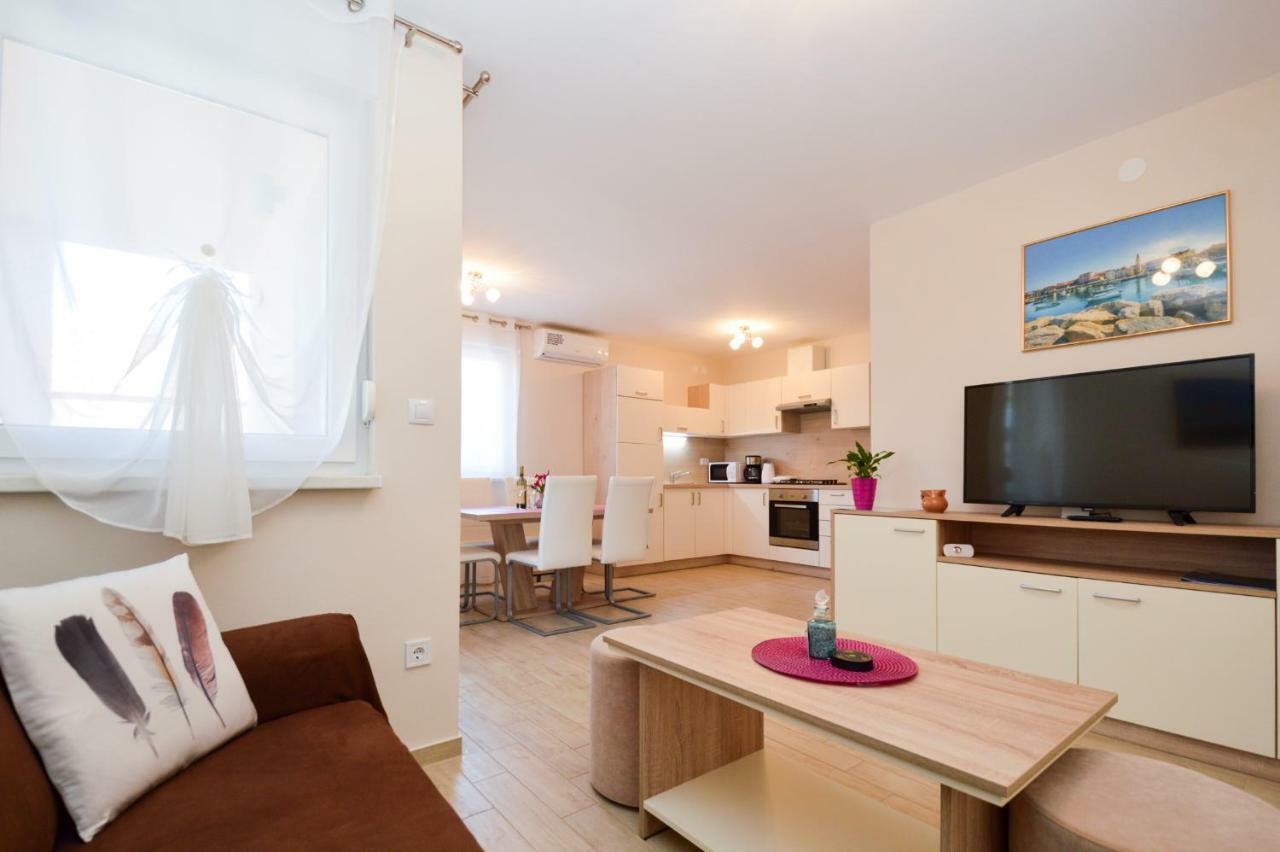 Fondole Apartment Mit- Mir מראה חיצוני תמונה
